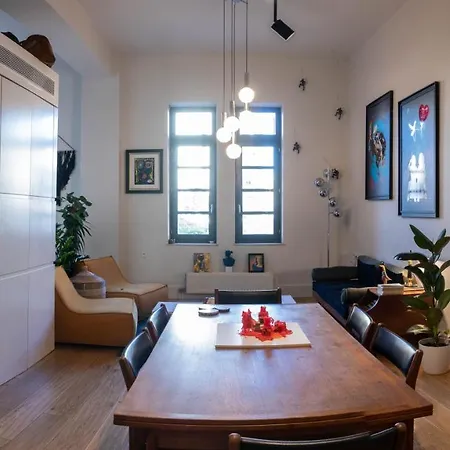 Newwwww Thisseion Lofts George