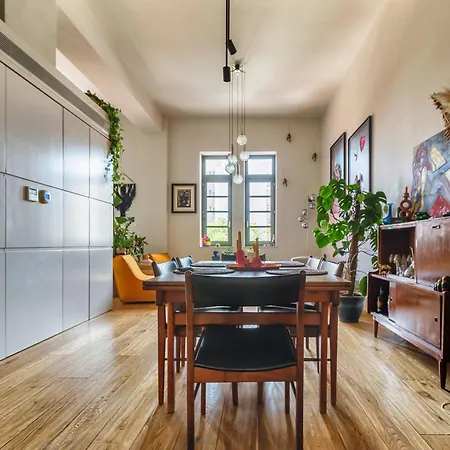 Newwwww Thisseion Lofts George Apartment